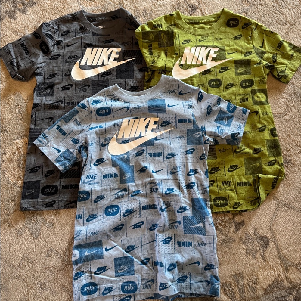 Nike Kids Short-Sleeve Logo Tee Trio in Blue, Gray & Green youth size medium